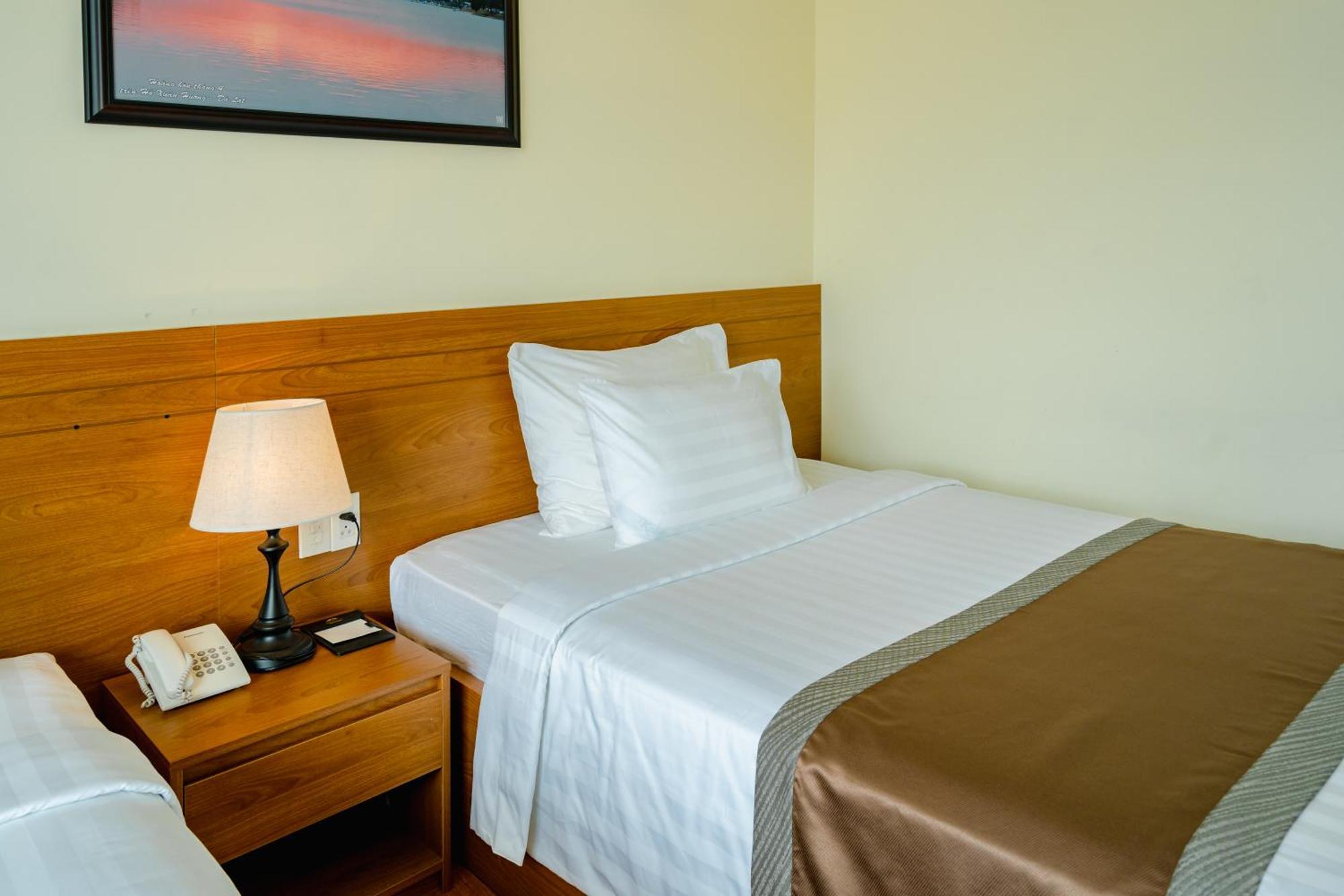 Bombo Dalat Hotel Экстерьер фото